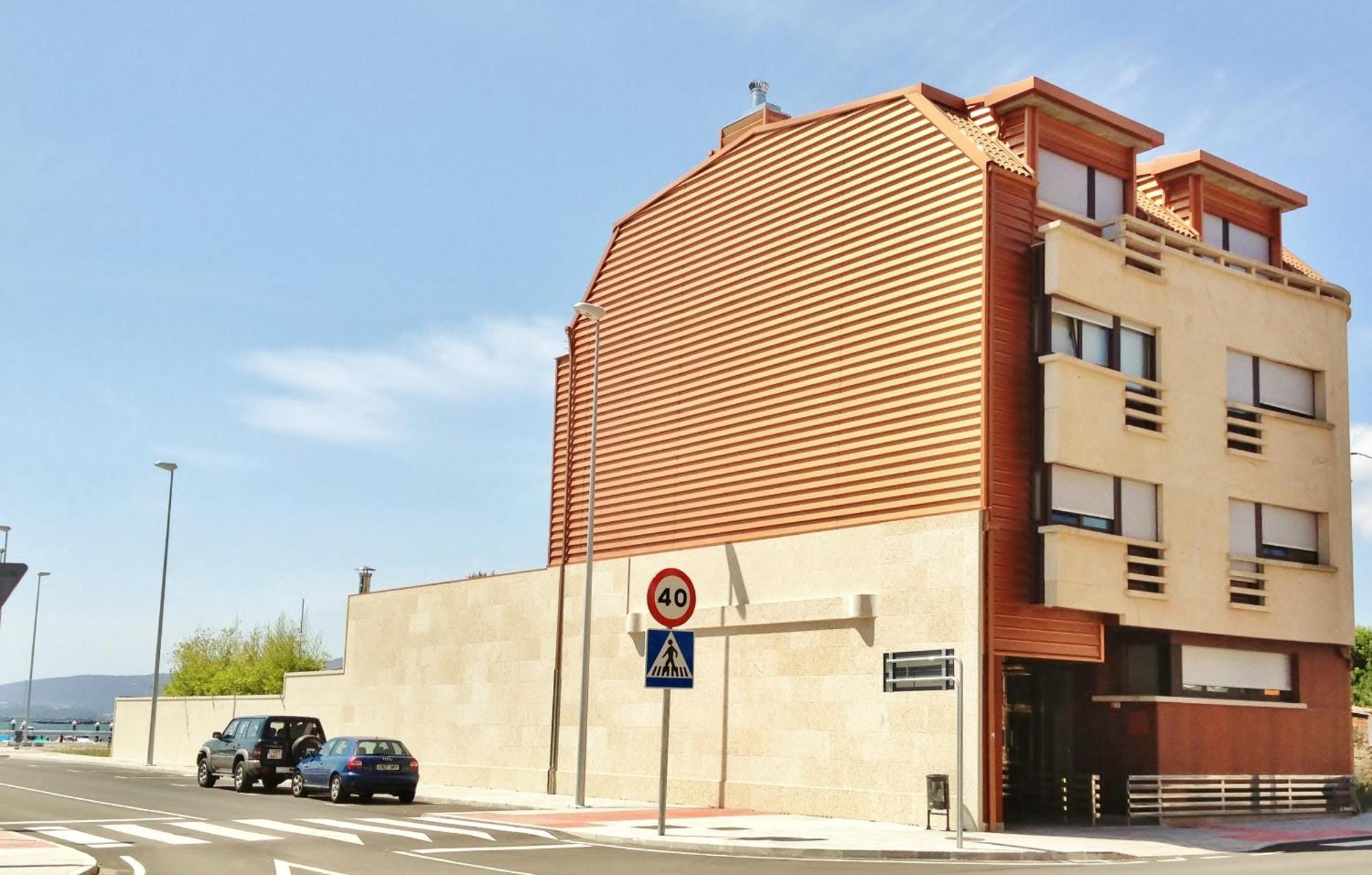 Apartamentos Puerto Basella Villanueva De Arosa Bagian luar foto