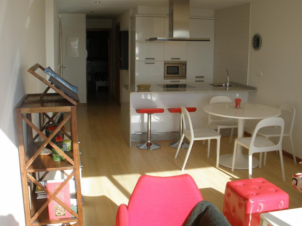 Apartamentos Puerto Basella Villanueva De Arosa Ruang foto